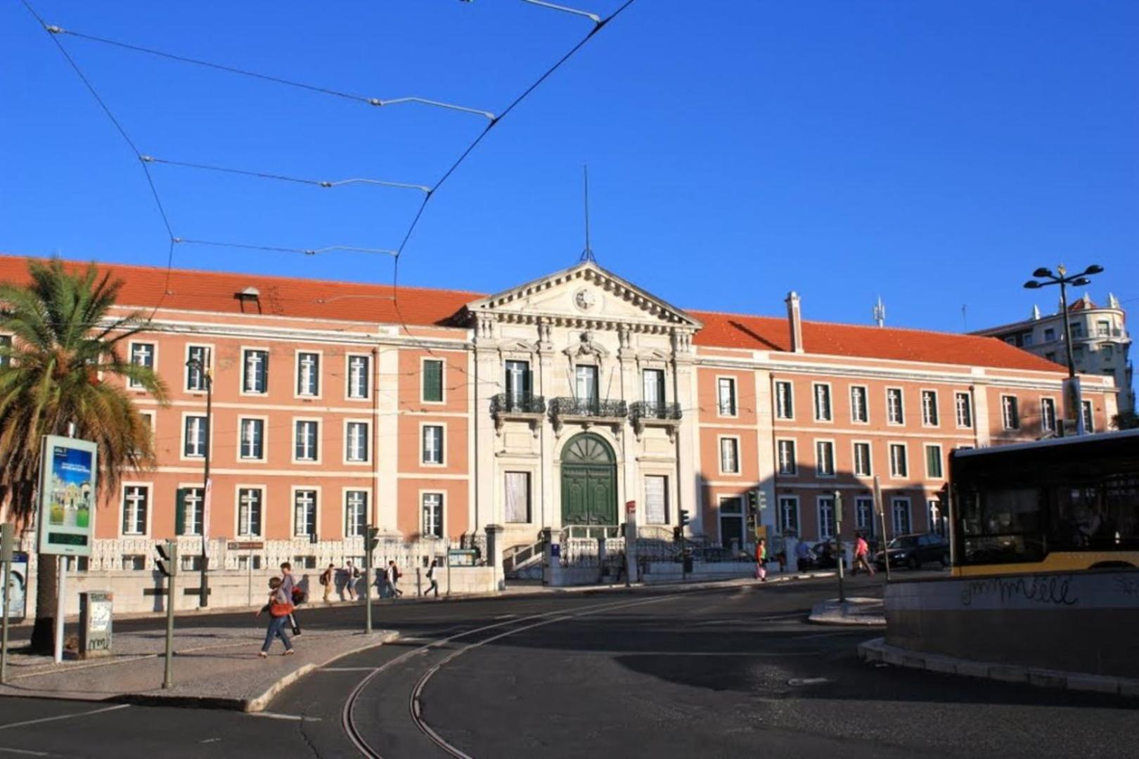 Guestready - Exclusive Apartment At Sao Bento Lisboa 外观 照片